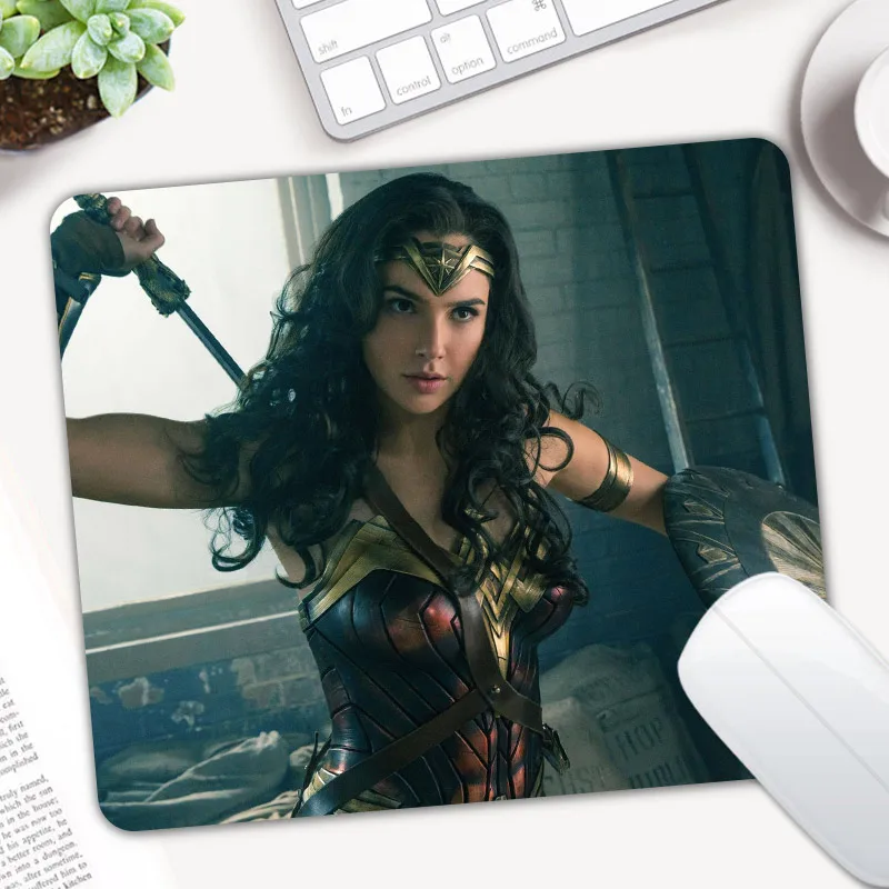 

Wonder Woman Mouse Pad Gamer Gaming Mousepad Fashion Computer Keyboard Desk Mice Mat