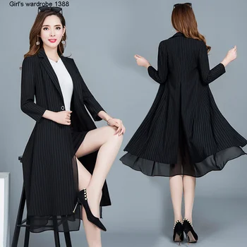 

Striped windbreaker coat women's middle and long style 2020 spring new Korean version waist slim light mature British style coat
