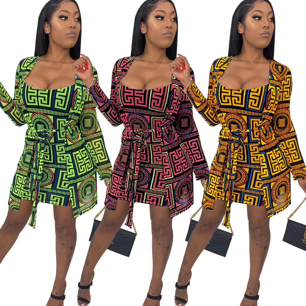 

Zoctuo Vintage Printed Sexy Two Piece Set Tracksuits Womens Long Sleeve Cloak and Bodycon Dress Two Piece Sets for Women