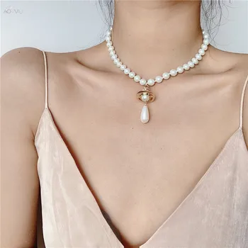 

AOMU 2020 Retro Baroque Color Rhinestone Design Planet Pendant Necklace Temperament Clavicle Chain For Women Jewelry Party Gifts