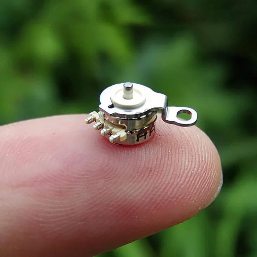 

Miniature 6MM Stepper Motor Two-phase Four-wire Precision Stepper Motor for DIY Model Production Output Shaft 1.0 MM