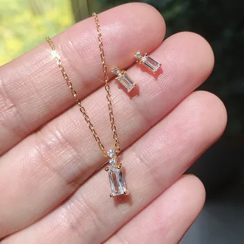 

Silvology Sterling 925 Silver Perfume Bottle 5A Square Zircon Necklace Shine Chic Light Luxury Necklace for Women Office Jewelry