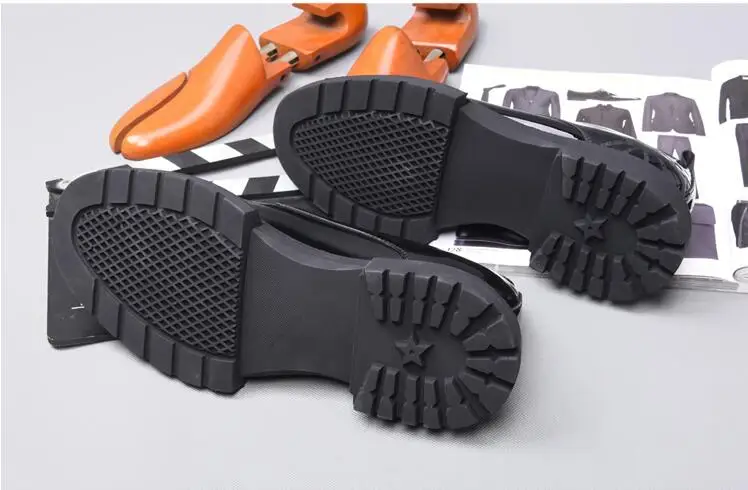 men winter shoes Leather spider gravure round toe Zipper tip men patent leather Derby shoes tide shoes fashion Thick-sole men