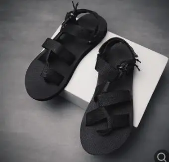 Новые повседневные дикие мужские сандалии Летняя обувь для пляжного отдыха удобные дышащие сандалии и шлепанцы мужские сандалии - Цвет: black