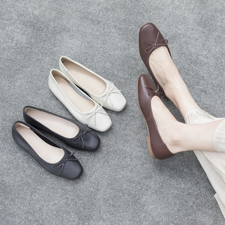 

Flat Keel Thin Shoes Women's 2018 Autumn New Style Square Head Bow Low Heel Versatile Soft-Sole Moccosins Genuine Leather White