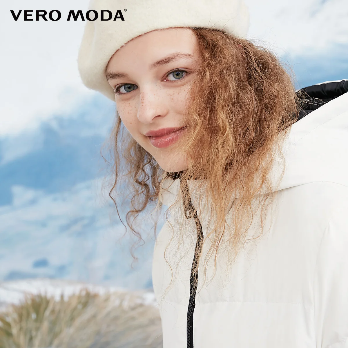 Cena Vero Moda damska biała kaczuszka z kapturem długa gruba puchowa kurtka | 318412545