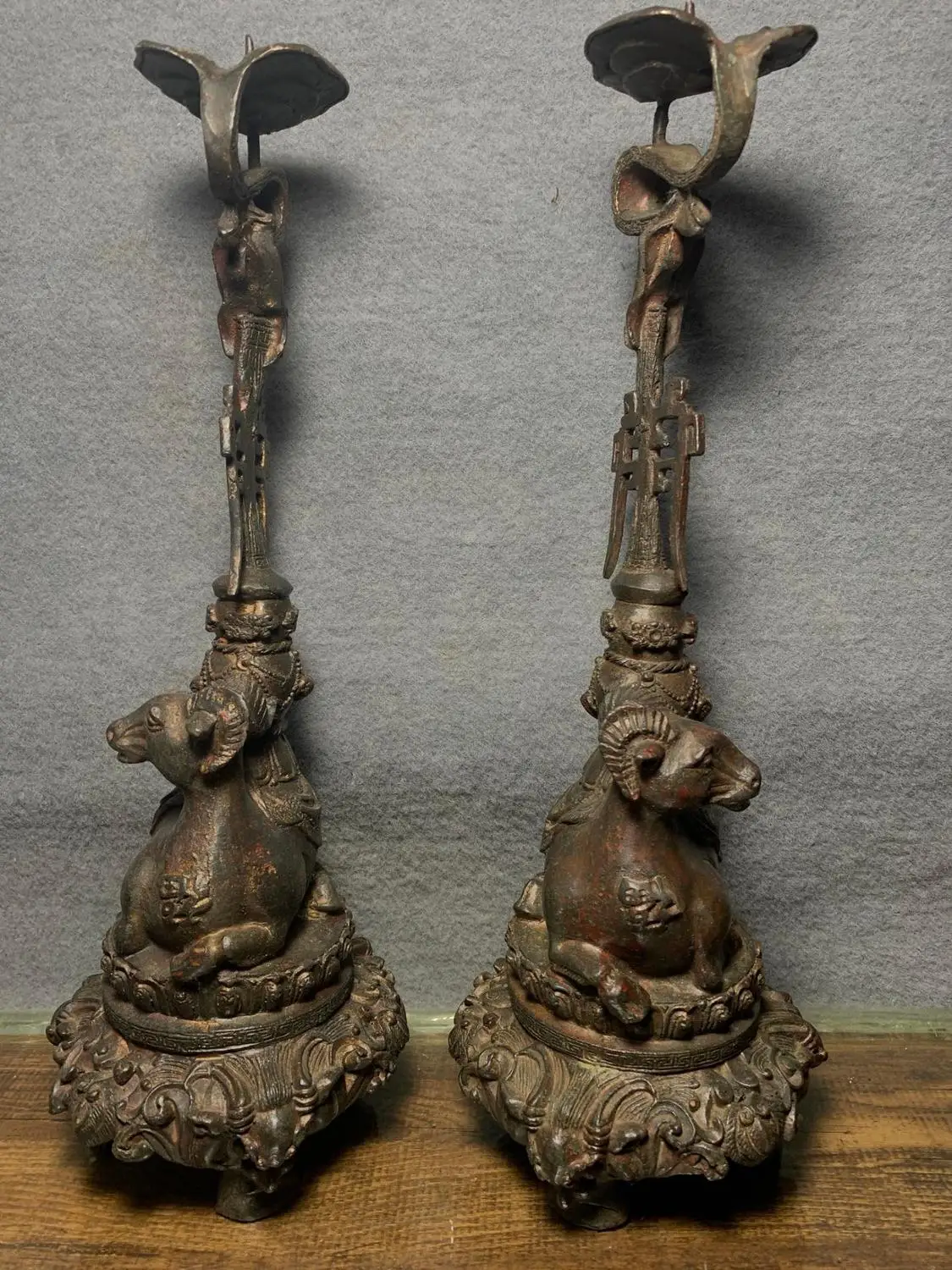 

Home Decor 13" Tibet Buddhism Temple Old Bronze Cinnabars Sheep wax statue Pair of goats statue Place the candle to use