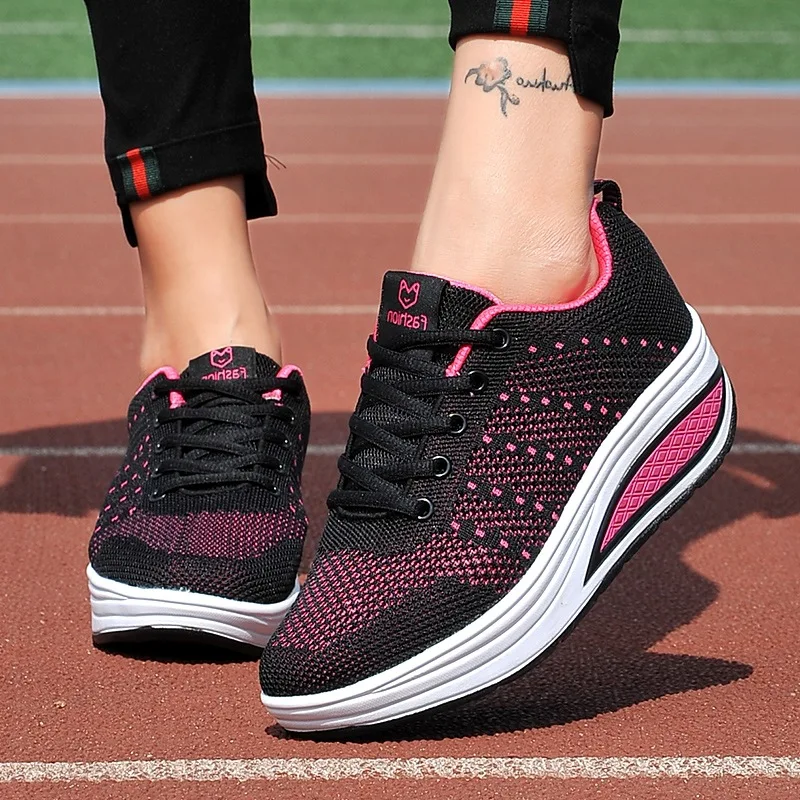 

Women Shoes 2019 White Sneakers For Women Breathable Walking Vulcanized Shoes Sport Flyknit Casual Shoes Flat Gym Tenis Feminino