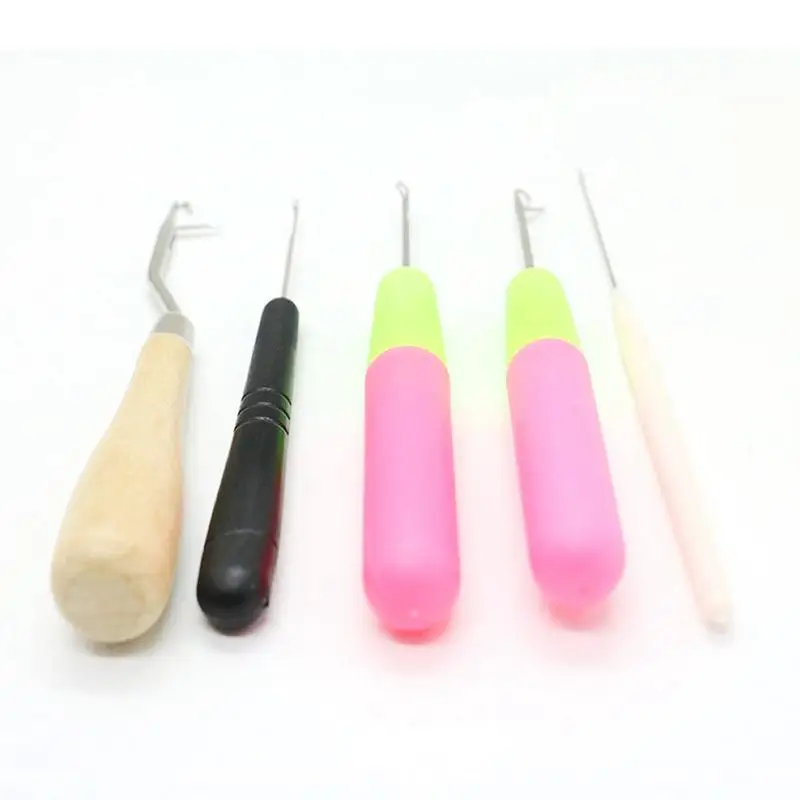 

Set of 5 Different Size Bent Latch Hook Crochet Needle Hook, 1 Pieces Wooden Bent Latch Hook and 4 Size Latch Hook