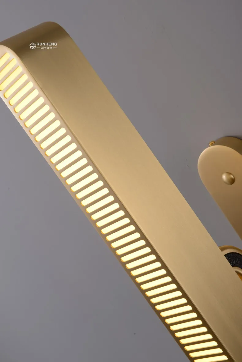 11129637387_1950402238