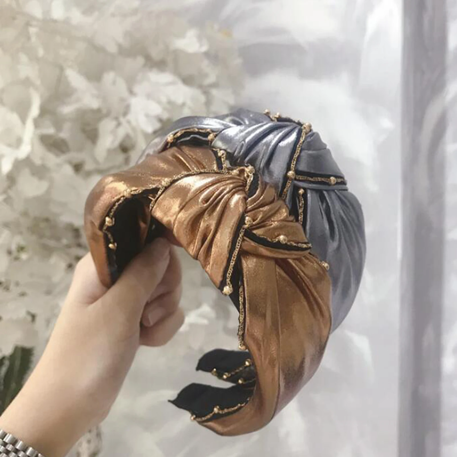 Новая мода осень Hairband Женская повязка на голову из искусственной кожи Золотой Сплав инкрустация мягкие высококачественные волосы обруч широкая сторона аксессуары для волос