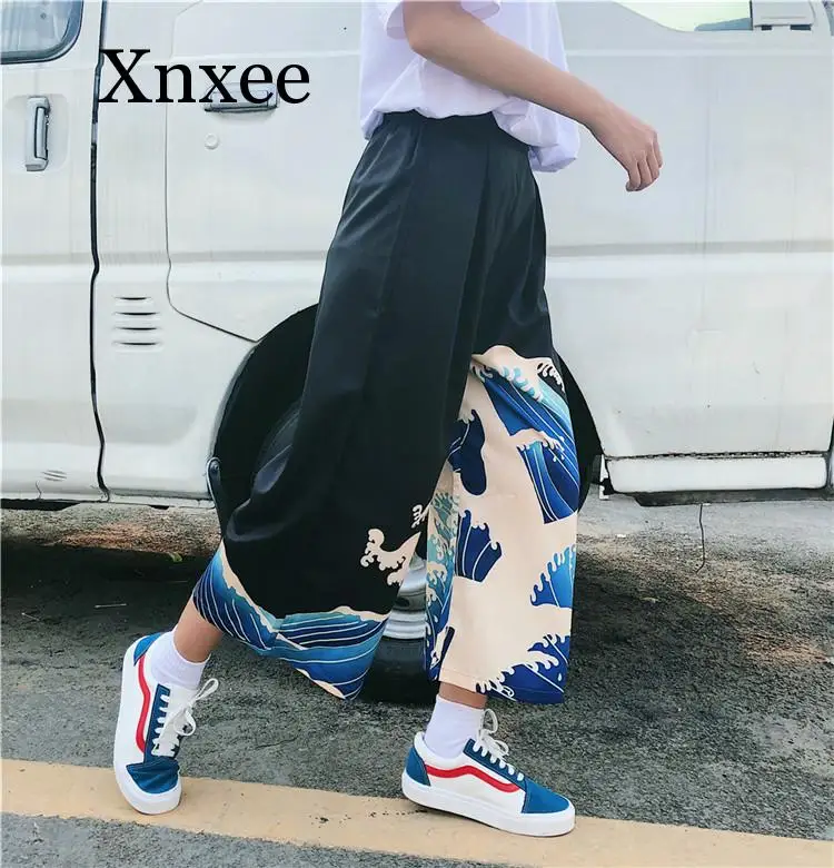 брюки в японском стиле мужские. японские шаровары. мужские спортивные брюки с принтом. японские штаны. шаровары мужские японские.