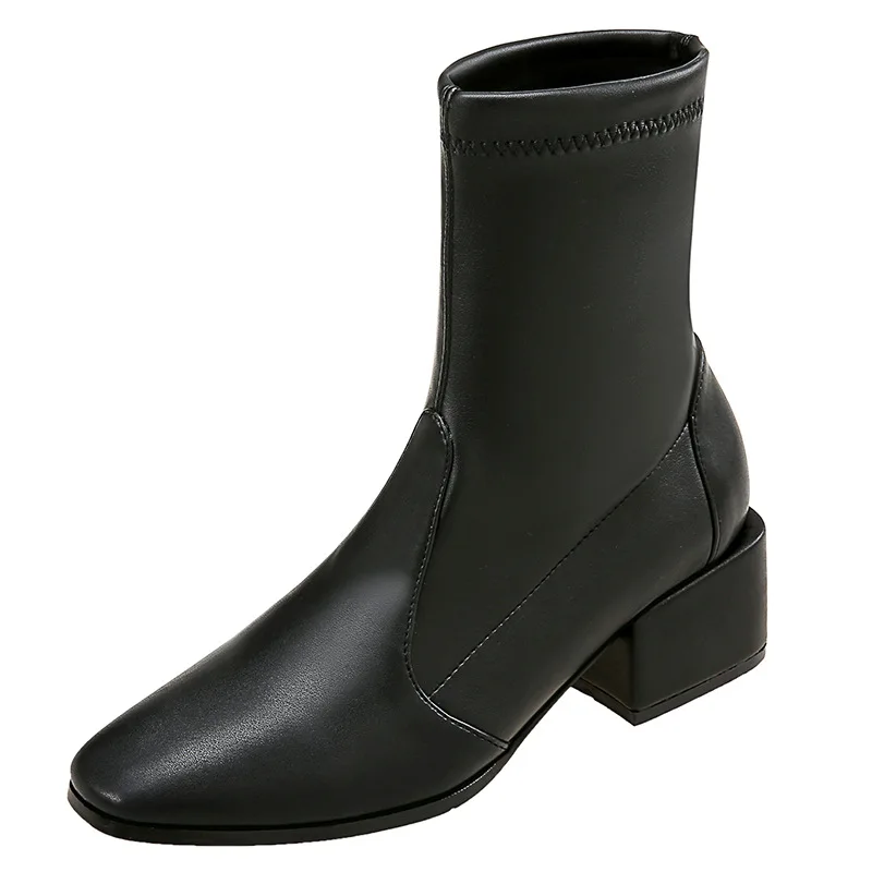 

U32806 Fall and Winter Women's Boots in Korean Style in 2019
