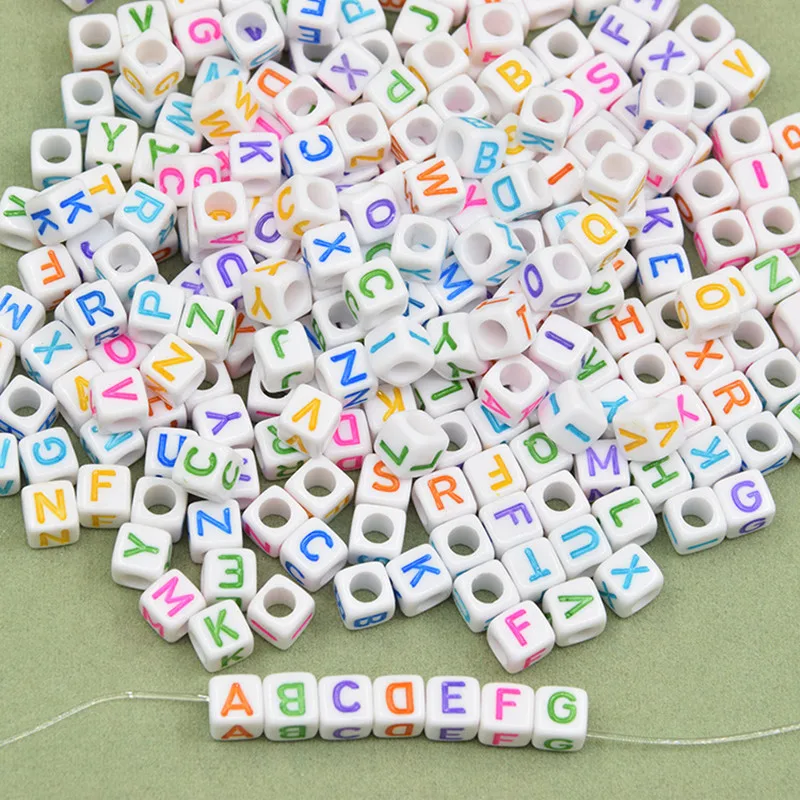 6*6*6 mm100 Uds múltiples Plaza Cuentas de letras Color mezclado acrílico granos DIY pulsera tejida collar hecho a mano juguetes de regalo