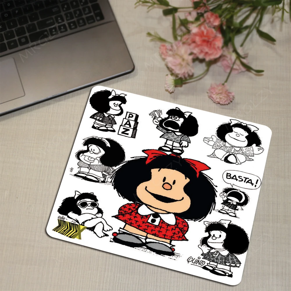 

MRGLZY Cute Girl Comfortable Mouse Pad Gaming Mouse Pad Size 18x22cm Rubber Mouse Pad Cute Mouse Pad