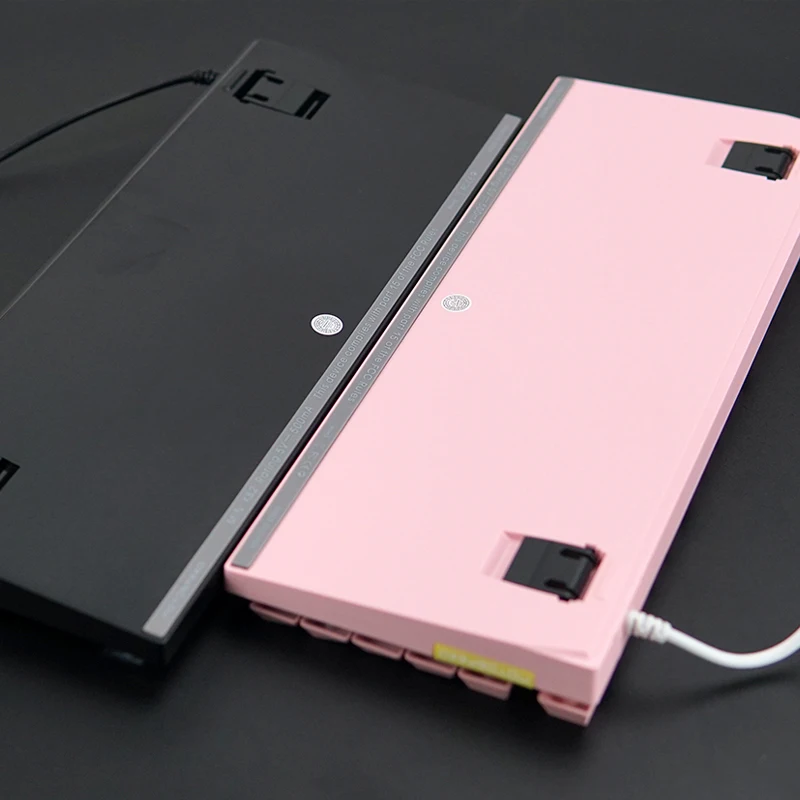 Клавиатура Motospeed K82 Механическая Проводная с RGB светодиодный подсветкой 87