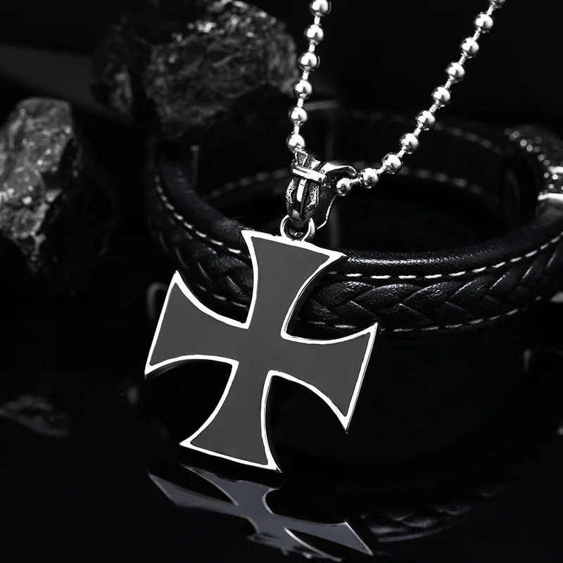 New Simple European and American Retro Necklace Iron Cross Pendant Men's Party Personality Pendant Friend Gift Wholesale