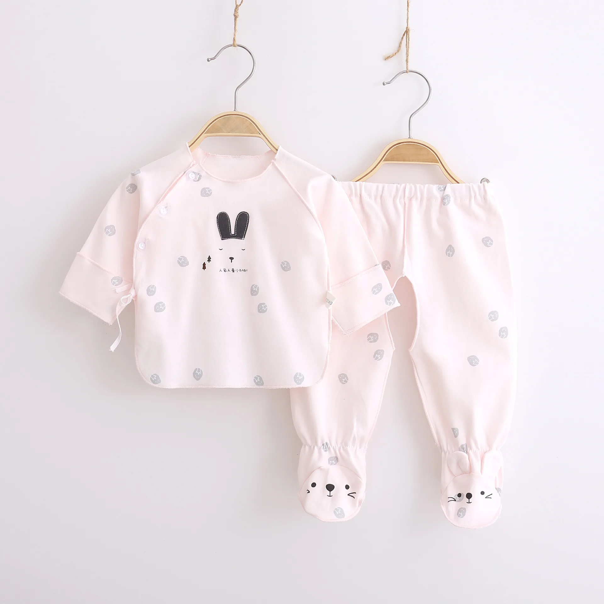 Рисунок 3 - Комплект нижнего белья из чистого