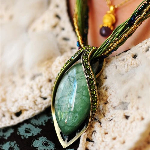 Этнический стиль Ожерелье Античное Стекло ожерелье Юньнань тибетские украшения особенности женский свитер цепь ювелирные изделия кулон