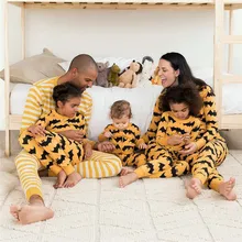 Одинаковые пижамы для всей семьи на Хэллоуин; костюмы для мамы и папы; Семейные пижамные комплекты; рождественские пижамы для мамы и дочки; H0932