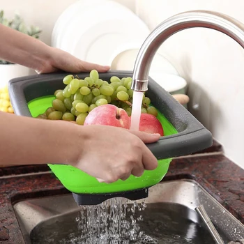 

Colander Collapsible, Kitchen Strainers with Extendable Handles, 6-quart Capacity Over the Sink Colander, Folding Strainer