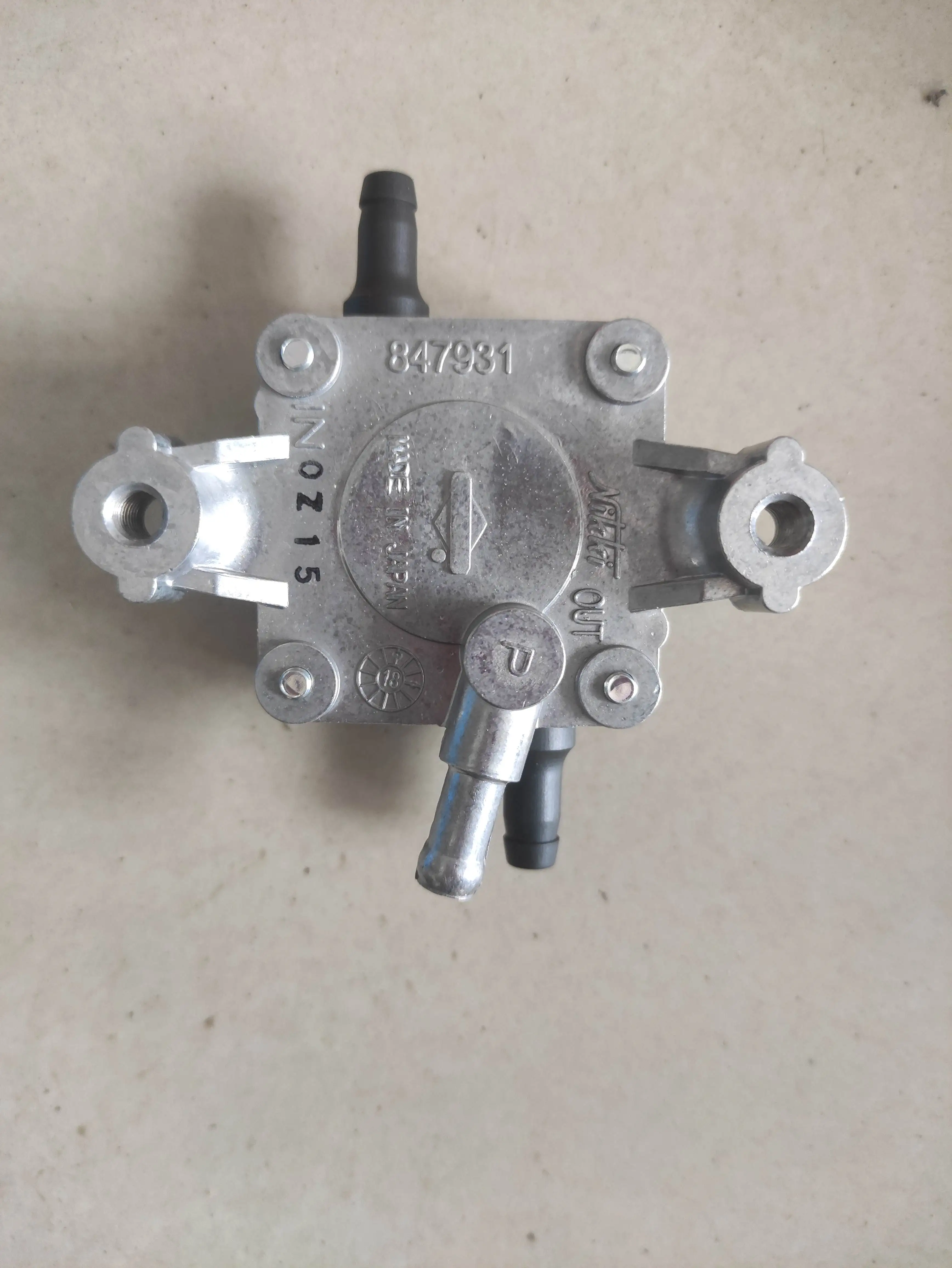 84003048 847931 Fuel Pump briggs and stratton 31HP 33hp 35hp fuel pump