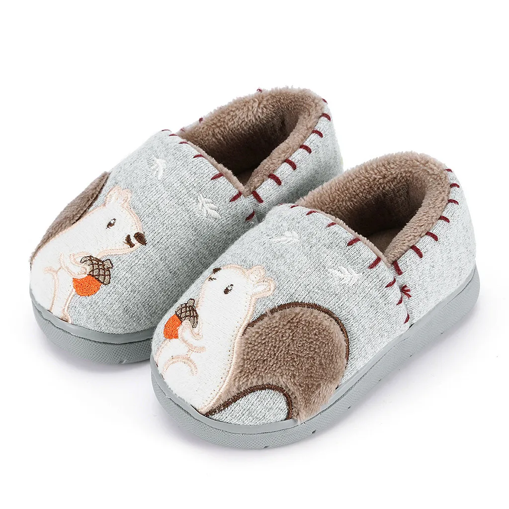 Для маленьких мальчиков и девочек домашние тапочки; домашняя обувь; теплые детские носки с принтом милых животных с нескользящей подошвой; плотная зимняя теплая куртка для детей, для мальчика, для девочки Тапочки для дома