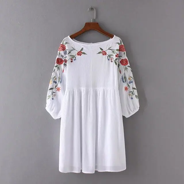 

2017 Spring Women's New Style Crew Neck with Drawstring Long Puff Sleeve Multi-color Embroided Dress 8054