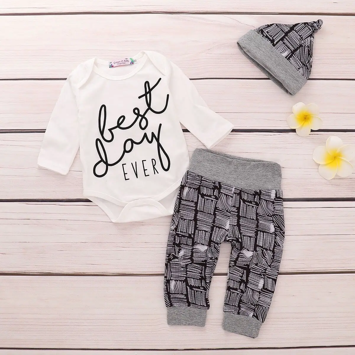 

Autumn Cotton Long Sleeve Tops Letter Bodysuit Pants Hat Outfits Boys Clothing 0-24M 3pcs Newborn Baby Boy Clothes Set