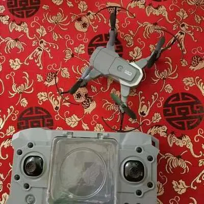 Отзыв о товаре Новая мини-камера KY905 UAV 4K HD может поворачиваться с одной кнопкой складной пульт дистанционного управления Квадрокоптер Профессиональный Дрон от пользователя U***f