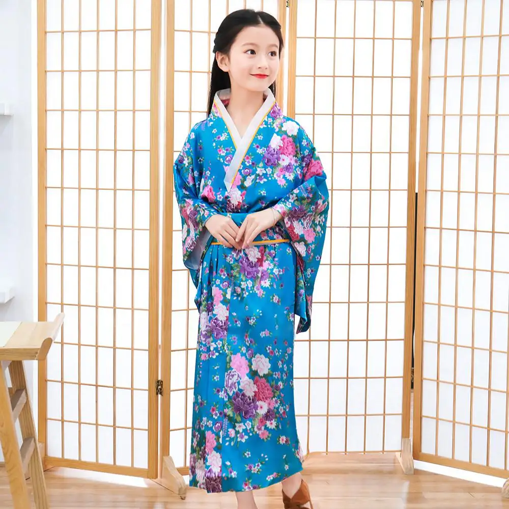 Черные дети юката с Obitage v-образным вырезом классический принт Павлин японский кимоно купальный халат атласный мягкий Новинка Косплей Костюм - Цвет: Blue C