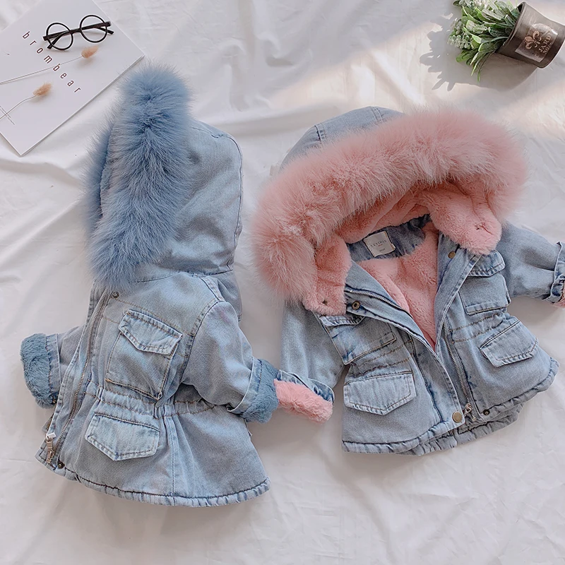 Зимняя джинсовая куртка для маленьких девочек, теплое бархатное пальто с натуральным мехом верхняя одежда для маленьких девочек, пальто парки для маленьких девочек возрастом от 1 года до 5 лет