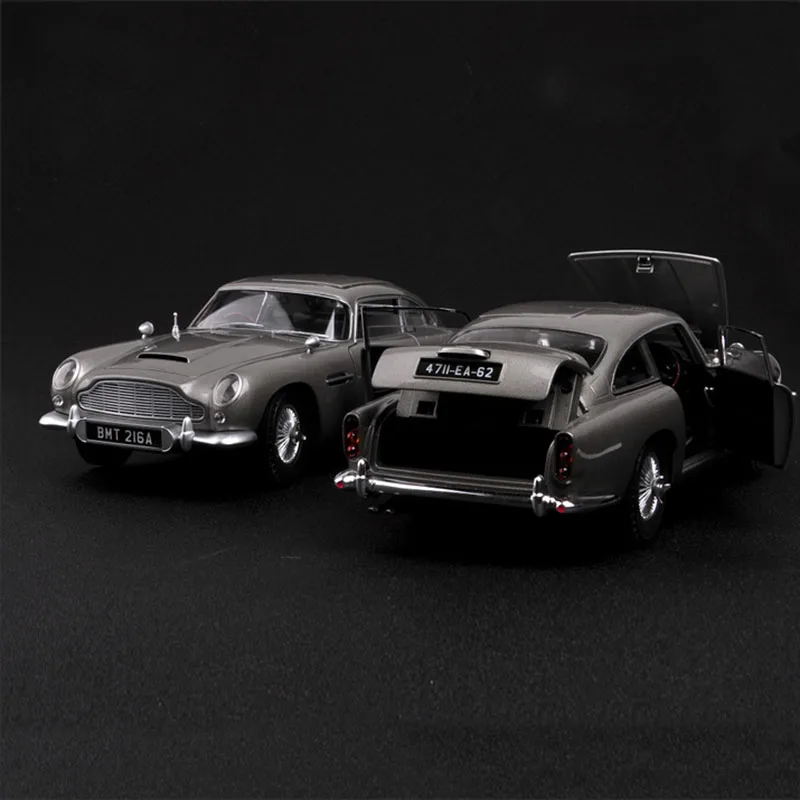 1:18 масштабная модель полученная литьем под давлением сплав Aston Martin DB5 моделирование модель машины коллекция металлических инструментов автомобиля 007 вентиляторы игрушки подарки