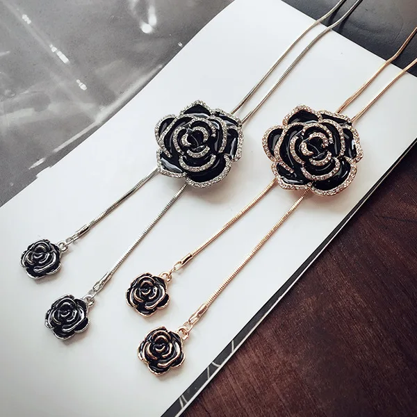 

Autumn Rose Long Necklace Sweater Chain South Korea Fashion And Personality Clothes Pendant Hanging Decoration Accessories Decor