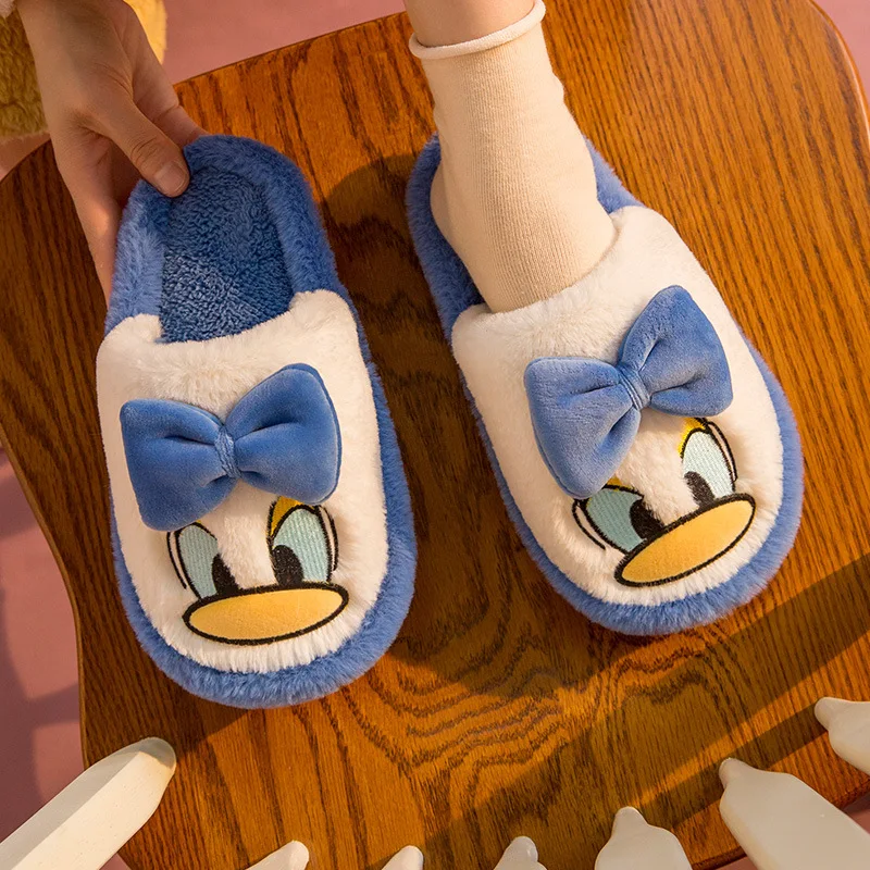 2021 Disney kids cotton slippers girls autumn and winter warm cute Donald Duck bow cartoon couple warm plush slippers for men