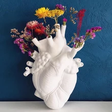 Heart Shape Flower Vase Dried Flowers Containrs Flower Pot Art Vases Resin Body Sculpture Desktop Plant Pot Home Decor Ornament
