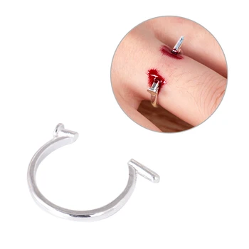 

Novelty Toys Halloween Novelty Nail Ring Finger Bleeding Funny Joke For Children Kids Party Gift For Friends Family Game 2019