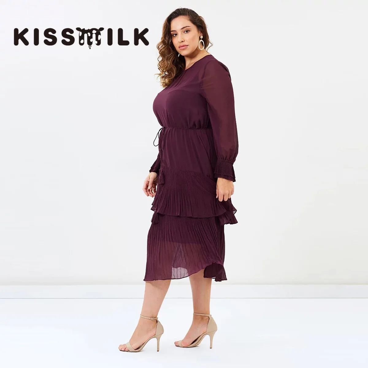 

Kisilk Large Size Simple Europe And America Commuting Lace-up Tassels Long Sleeve Non-symmetrical Multilayer Pleated Dress