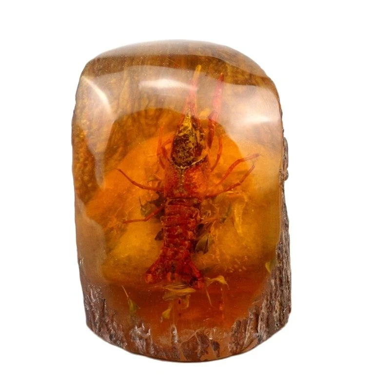 

Chinese Collectible Rare Amber Inner Inlay Lobster True Insect Specimens Animal Statue Small Gift