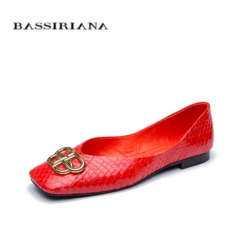 

Spring / Summer 2020 new women's shoes flat soft bottom leather Balenciaga style snakeskin color single shoes