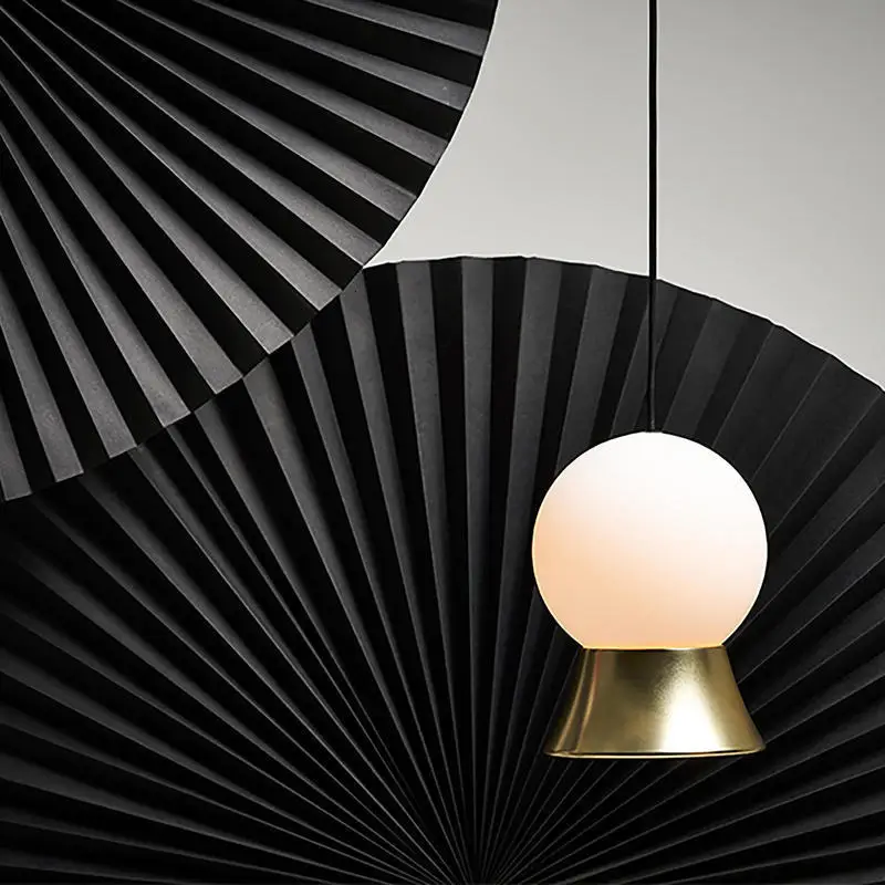 

Modern LED Round Glass Ball Pendant Lights Iron E14 Pendant Lamps Hanging Light Fixture for Living Room Bedroom Dining Room