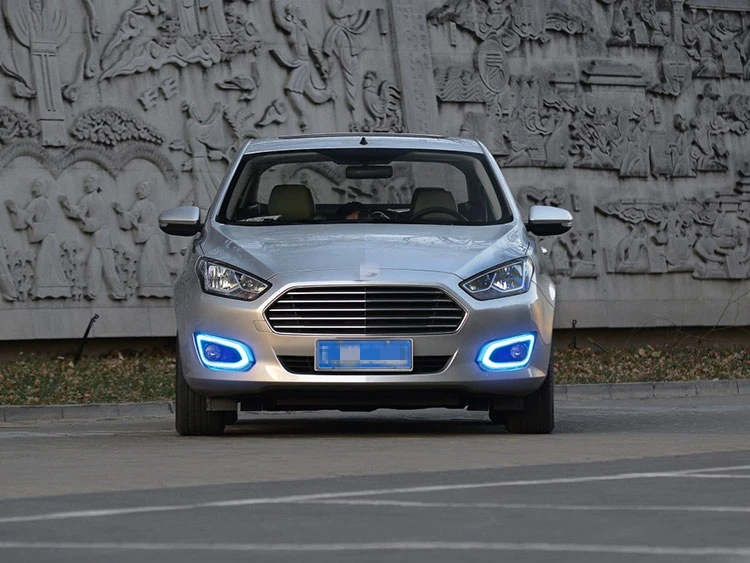 Qirun светодиодные дневные ходовые огни drl+ Противотуманные фары для Ford Escort- с динамическим движущимся желтым сигналом поворота