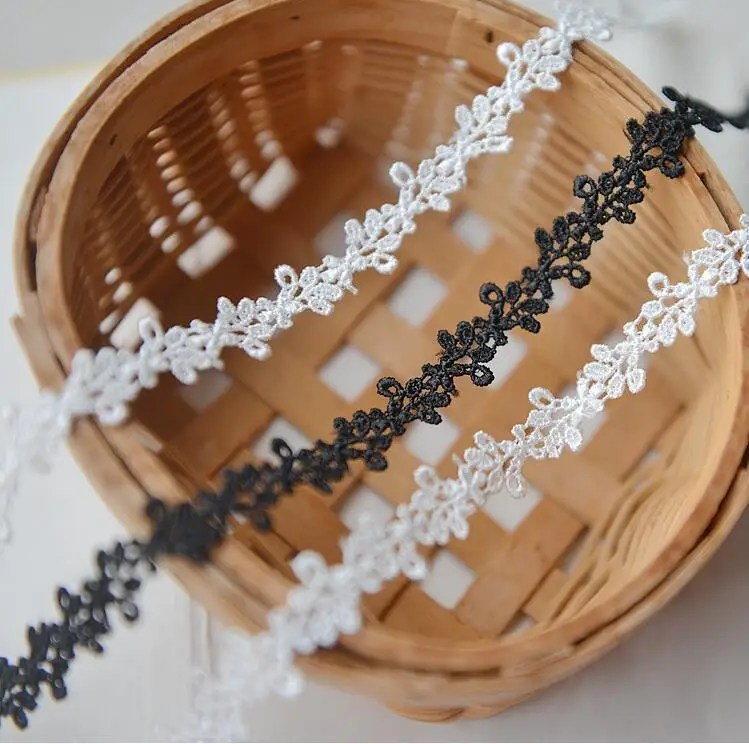 White Black Decoration Water Soluble Flower Lace Trim Sewing Crafts Women Cloth Dress Accessories DIY lace fabric lace ribbon lace garment accessories lace sewing supplies lace decoration lace accessories lace sewing accessories 5 Yards/lot
