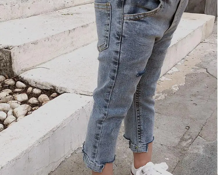 Spring and autumn girls' wear new slim Korean children's jeans 90-130