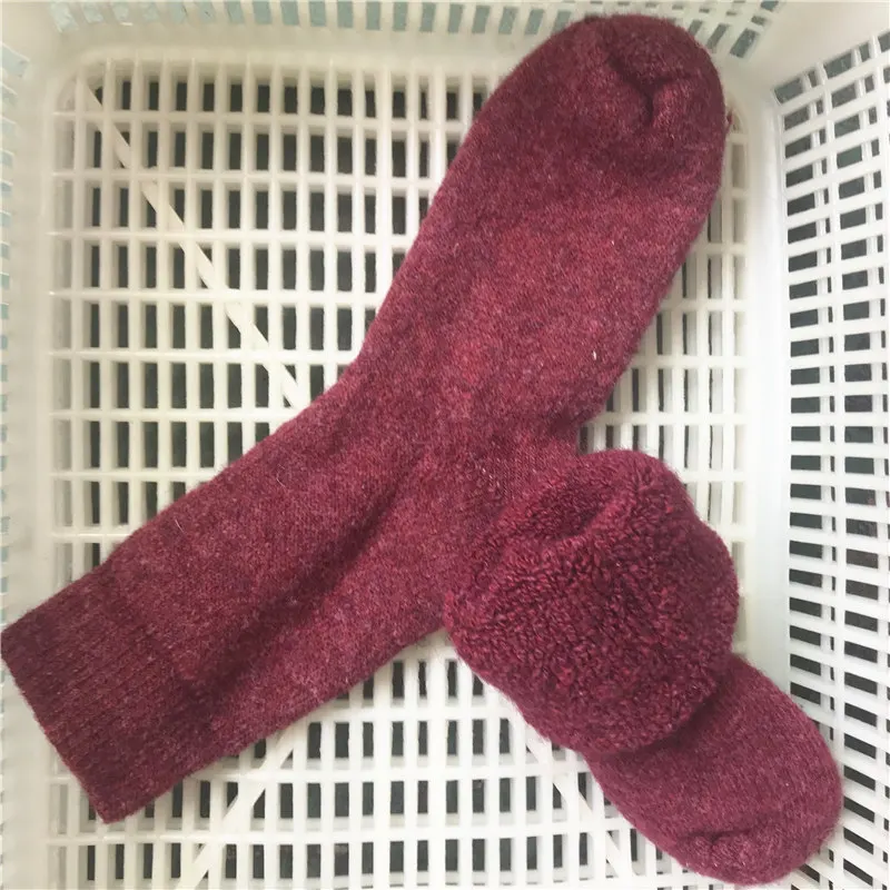 Jeseca мужские/женские зимние толстые теплые носки Harajuku винтажные уличные термо кашемировые шерстяные носки бесшовные теплые носки для сна - Цвет: Red