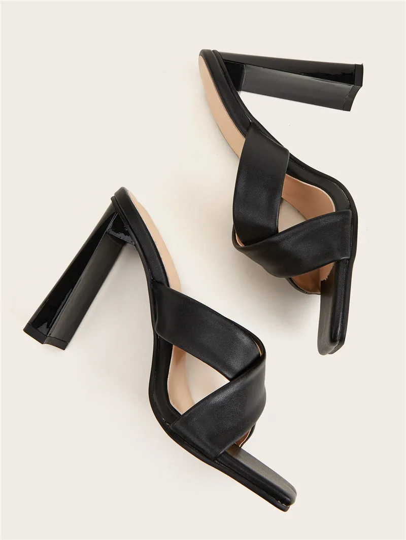 Sandália Mule Toe