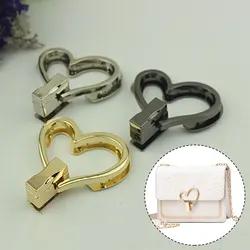 Fashion Heart Shape Bag Lock Clasp Metal Turn Lock Durable Bag Clasp Turn Lock Twist Lock Buckle Hardware Bag Accessory