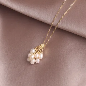 

new design fashion jewelry high-end handmade natural freshwater pearl flower pendant golden elegant female prom party necklace