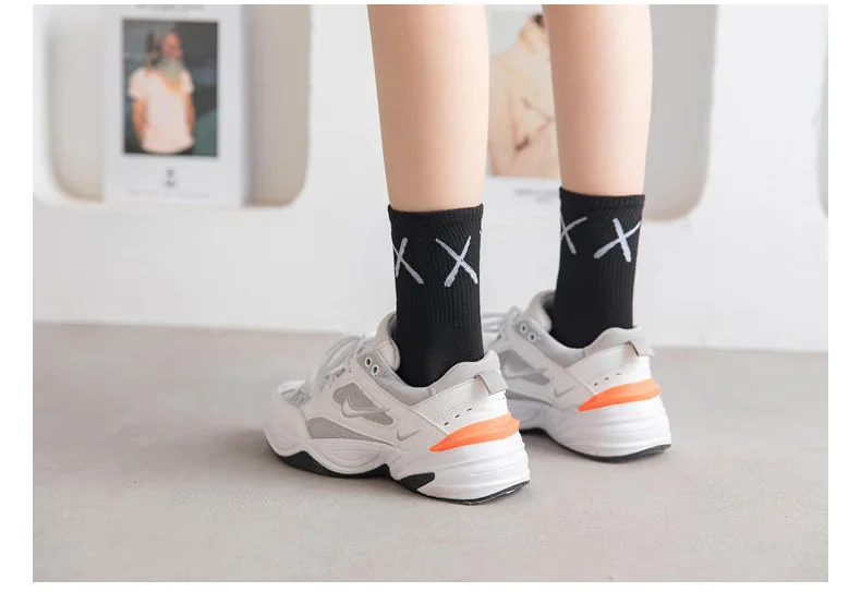 Striped Soild Colors Cotton Unisex Socks Streetwear Harajuku Black White Couples Skateboard Knitted Casual Sports Fashion Socks christmas socks womens