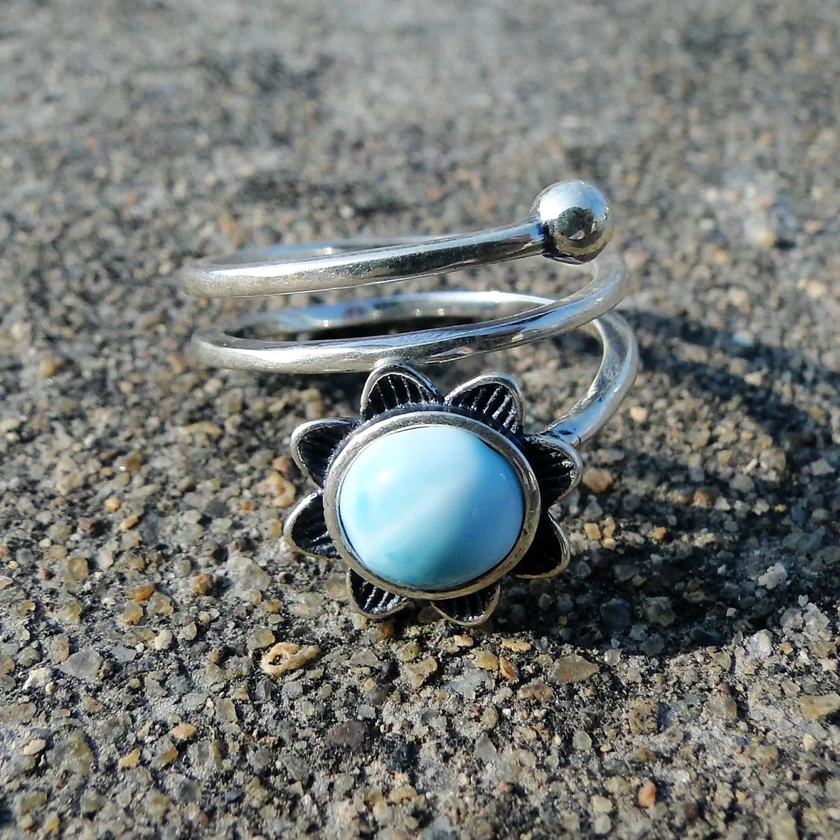 

Hot Selling 925 Sterling Silver Genuine Natural Larimar 7mm Jewelry Gemstone Larimar Flower Ring